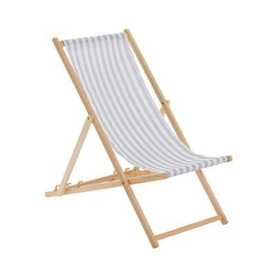 Harbour Housewares - Traditional Wooden Deck Chair