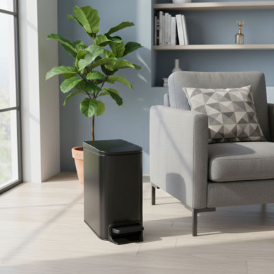 Poubelle de salle de bain au pied en acier inoxydable noir mat, 6 L, avec couvercle à fermeture en douceur, résistante aux empreintes digitales, petite taille, convenant à un usage domestique, et avec un seau intérieur amovible.