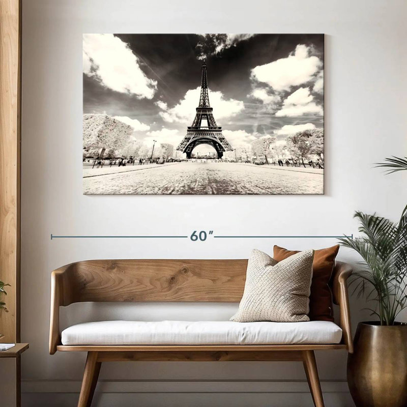 Ravi His Majesty Eiffel, 32" H x 48" W