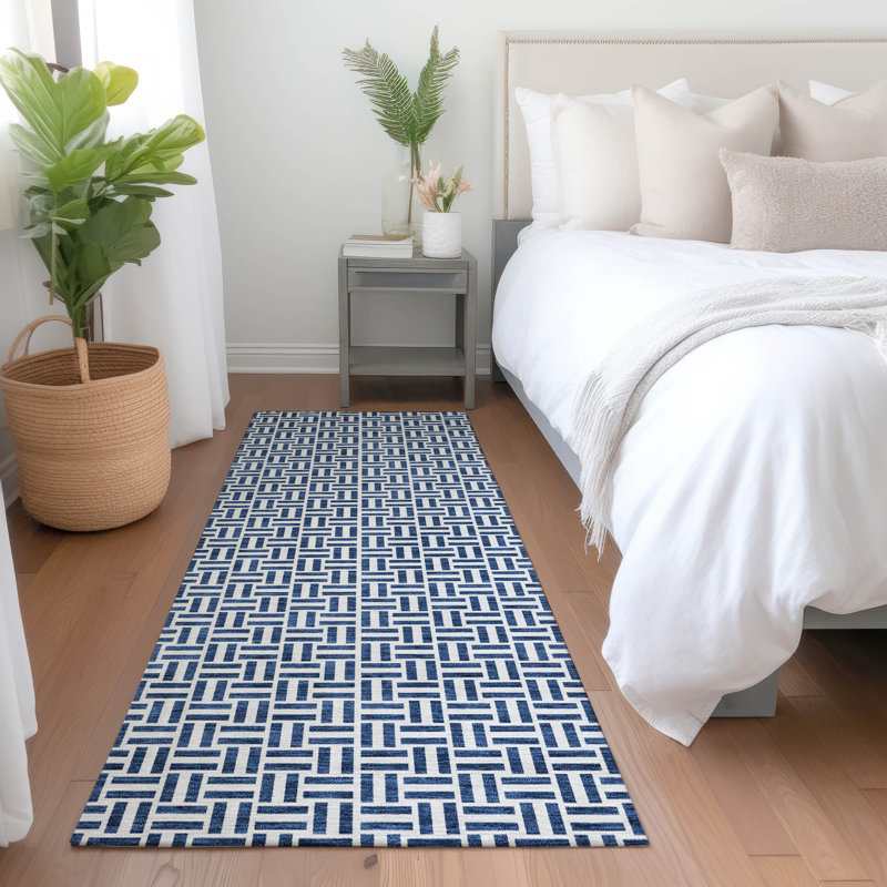 Tapis bleu marine de qualité supérieure lavable à la machine Prisco, Tapis de couloir 2 pi 3 po x 7 pi 6 po