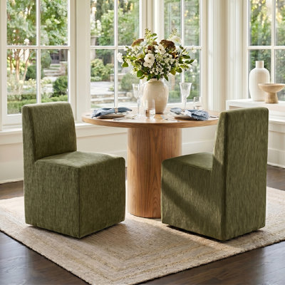 Chaise rembourrée en chenille avec roulettes cachées