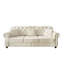 Luxueux canapé Chesterfield en velours avec garniture cloutée, accoudoirs roulés et repose-pieds assorti, design moderne Mid-Century beige / blanc-586511679