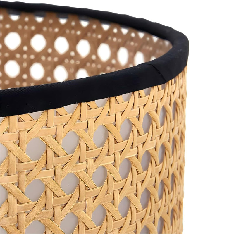 Lampe de table en rotin avec base en métal