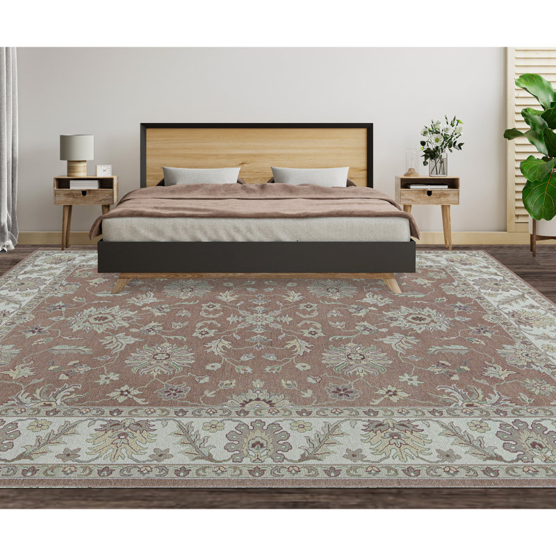 Wool Oriental Area Rug in Rust/Ivory