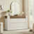White est en rupture de stock