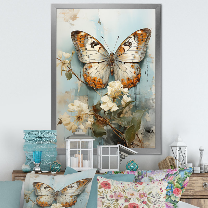 «Transcendent Neutrals Portray Butterflies I» - Décoration murale papillon, H 40 po x l 30 po x P 1,5 po, Cadre photo argenté
