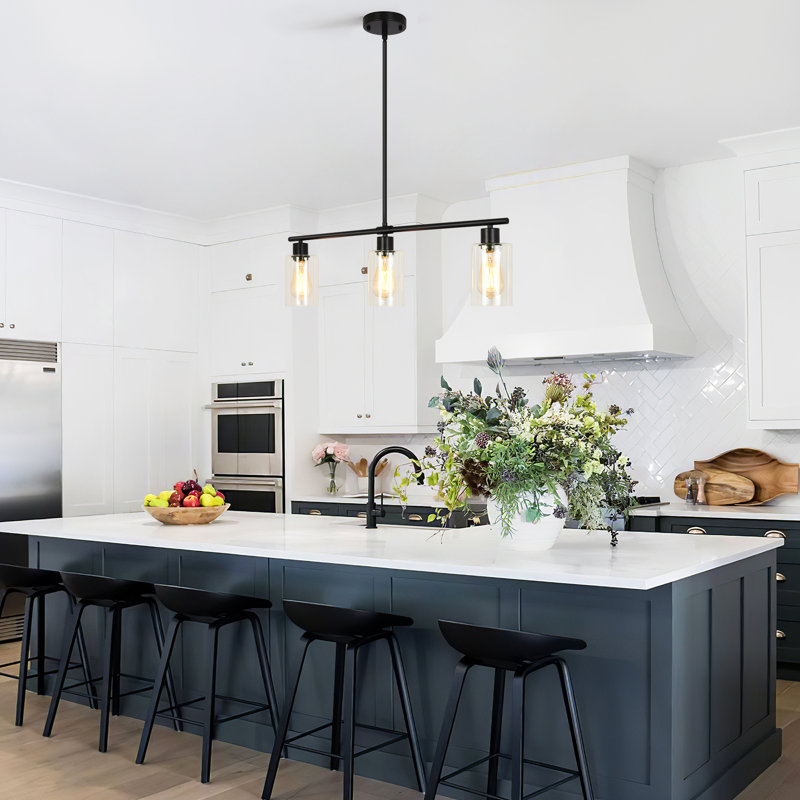 Lustre linéaire moderne à 4 lumières avec abat-jour en verre transparent 43,7 po Delmo, Noir