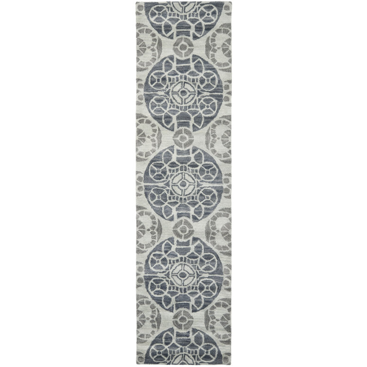 Kouerga Hand Tufted Wool/Viscose Geometric Rug in Silver/Gray