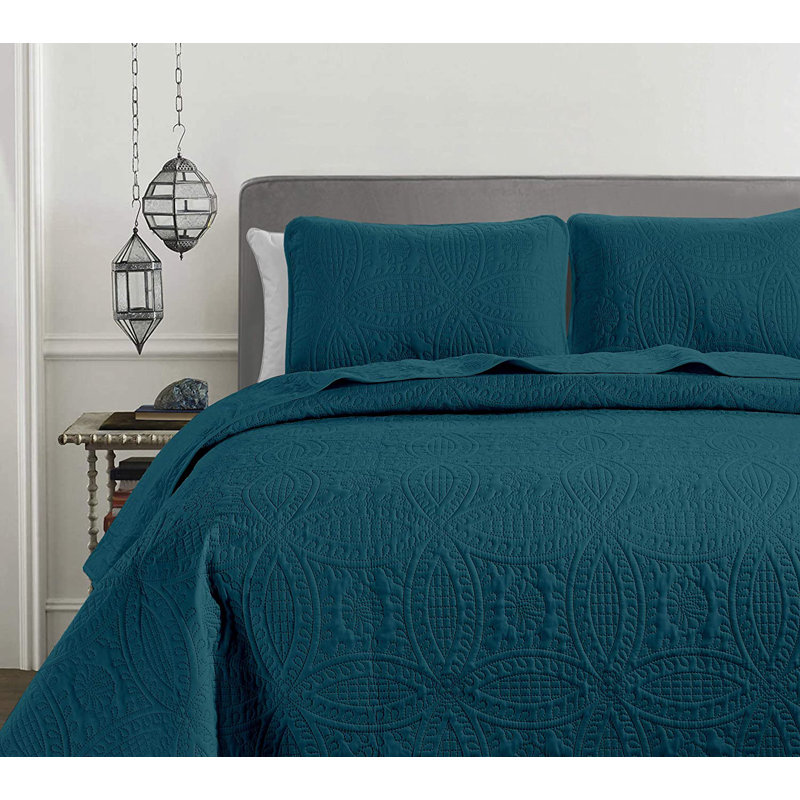 Austin Microfiber Reversible 3-Piece Coverlet / Bedspread Set, King Coverlet / Bedspread + 2 King Shams, Teal