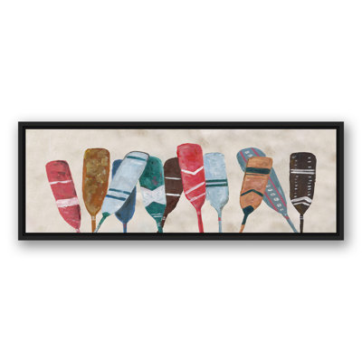 Toile flottante multicolore avec rames colorées