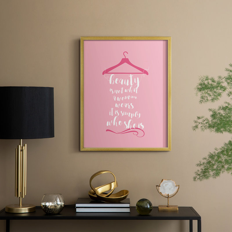 Beauté en rose, reproduction encadrée - bois massif, H 15 po x l 12 po, Doré