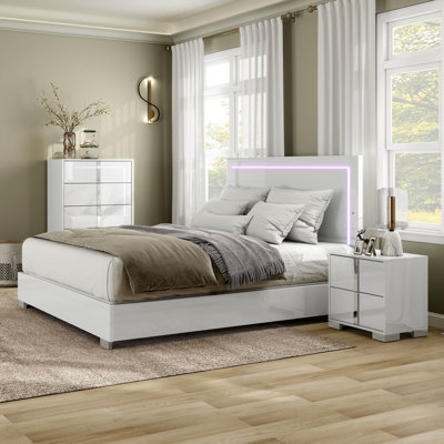 Duckworth 3-Piece Bedroom Set