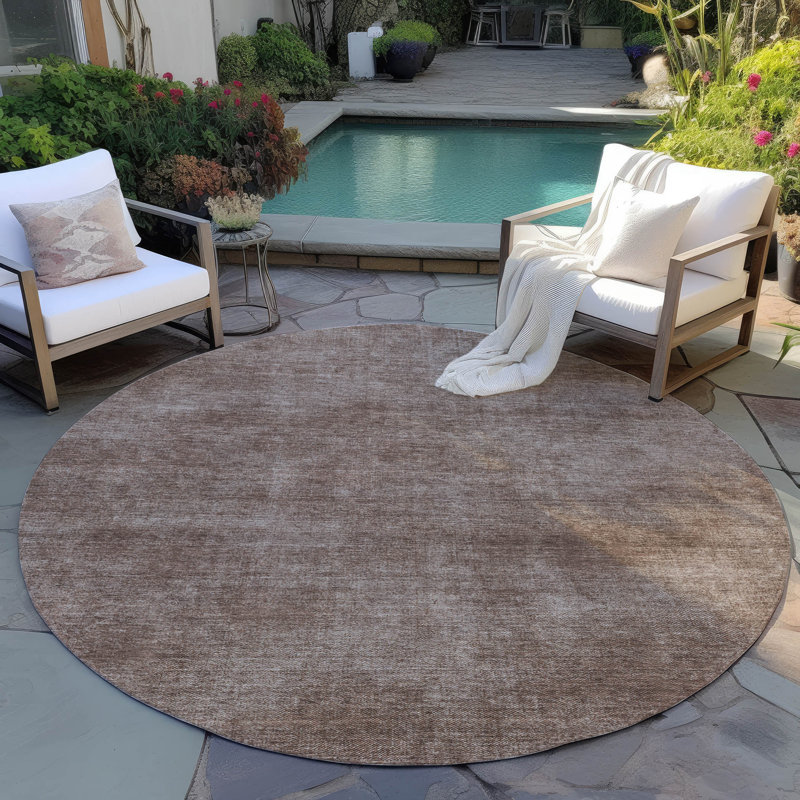 Tapis intérieur / extérieur brun Orlena , 8 pi x 8 pi