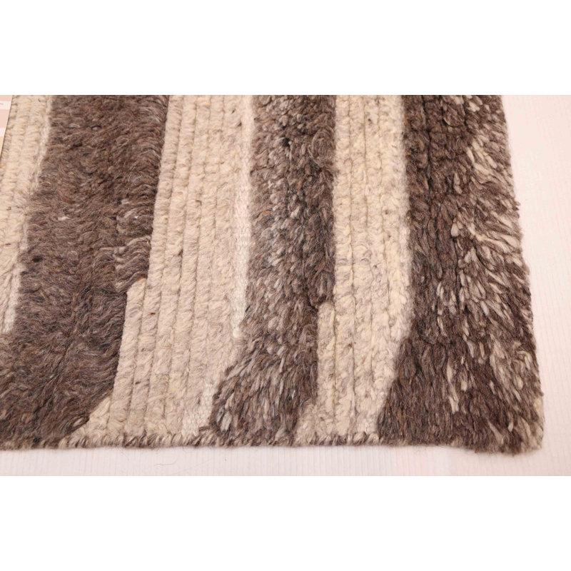Tapis beige et taupe Tangier 4 pi 11 po x 7 pi 9 po