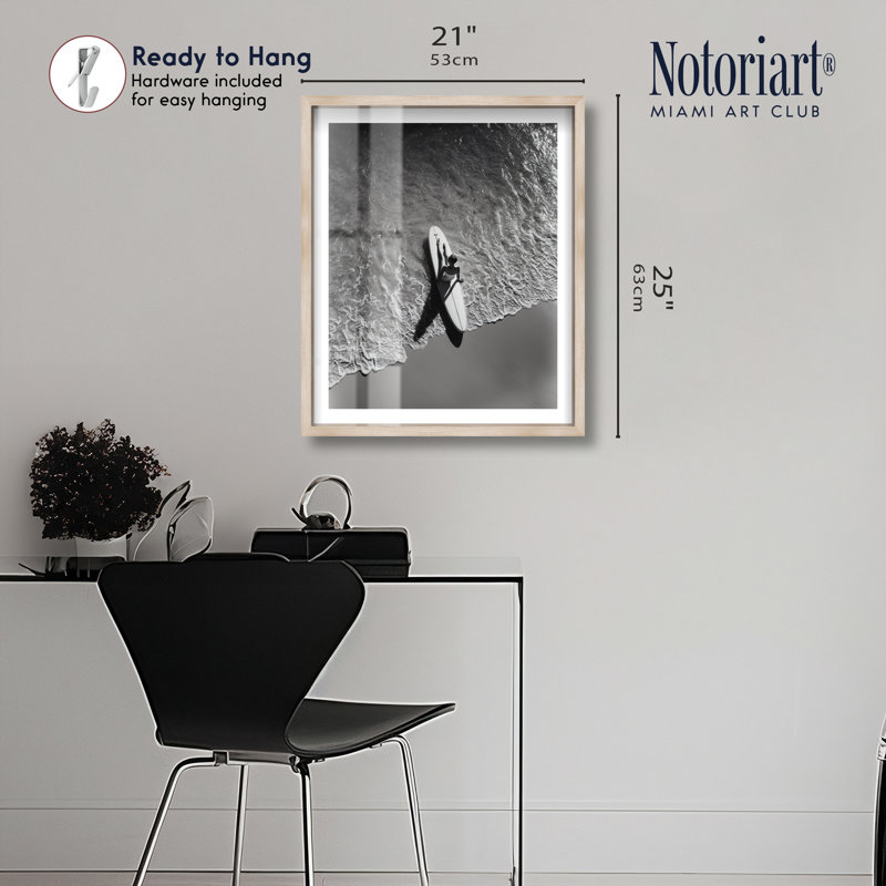 «Waiting for Waves I Shadowbox Print», art mural par Notoriart, cadre en chêne naturel, 20 x 24, 25"H x 21"W
