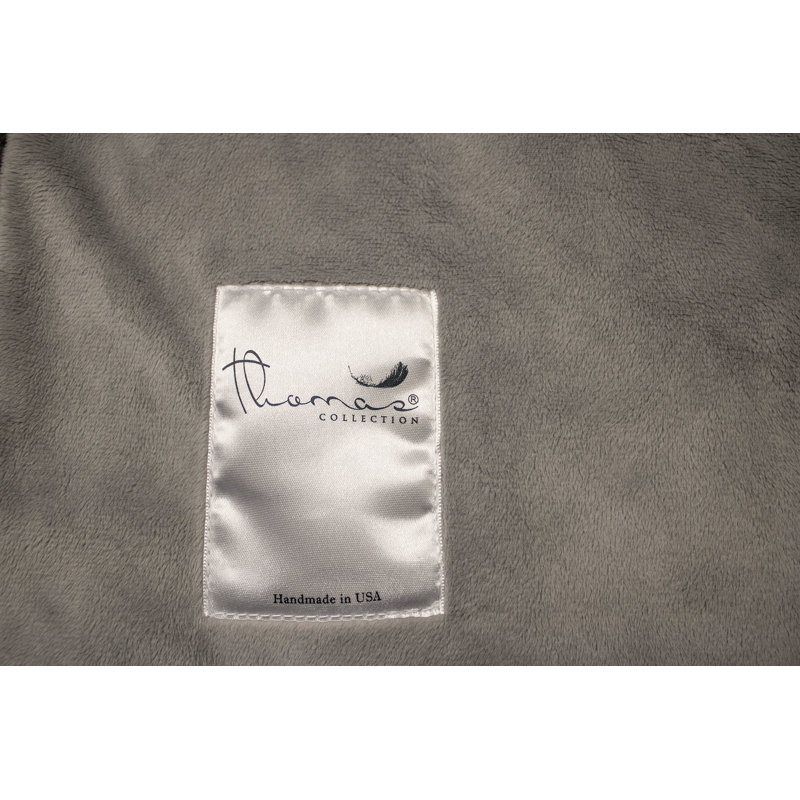 Jeté en fausse fourrure de luxe Thomas Collection®, L 72 po x l 60 po, Jeté