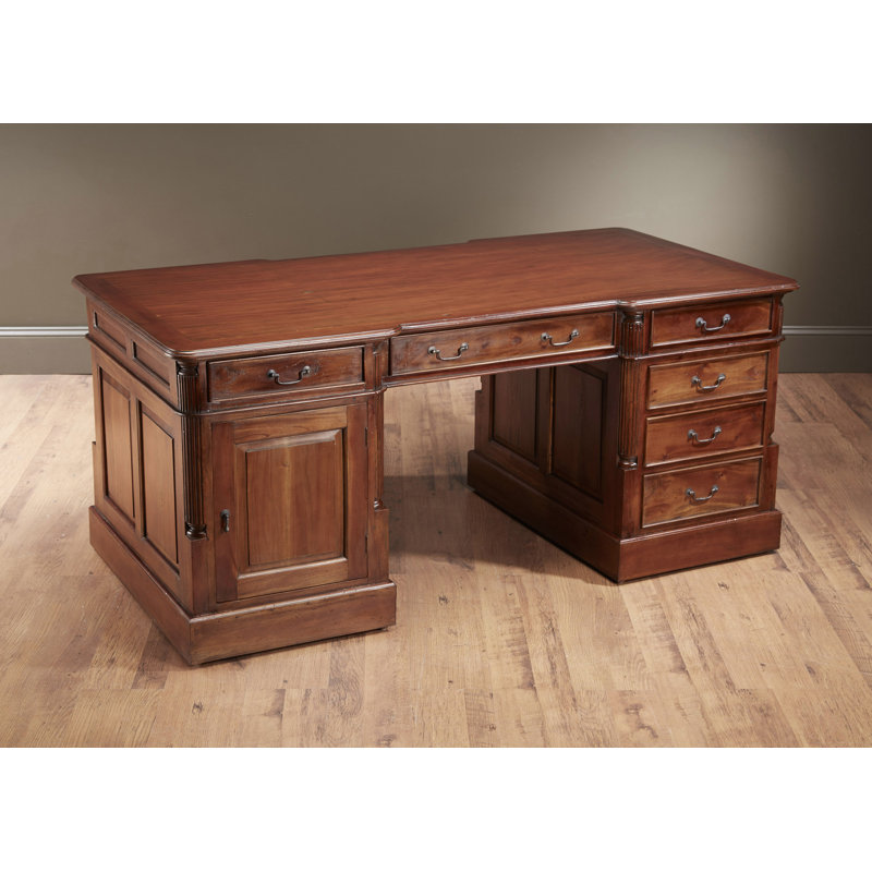 Bureau de direction Felton, Noyer