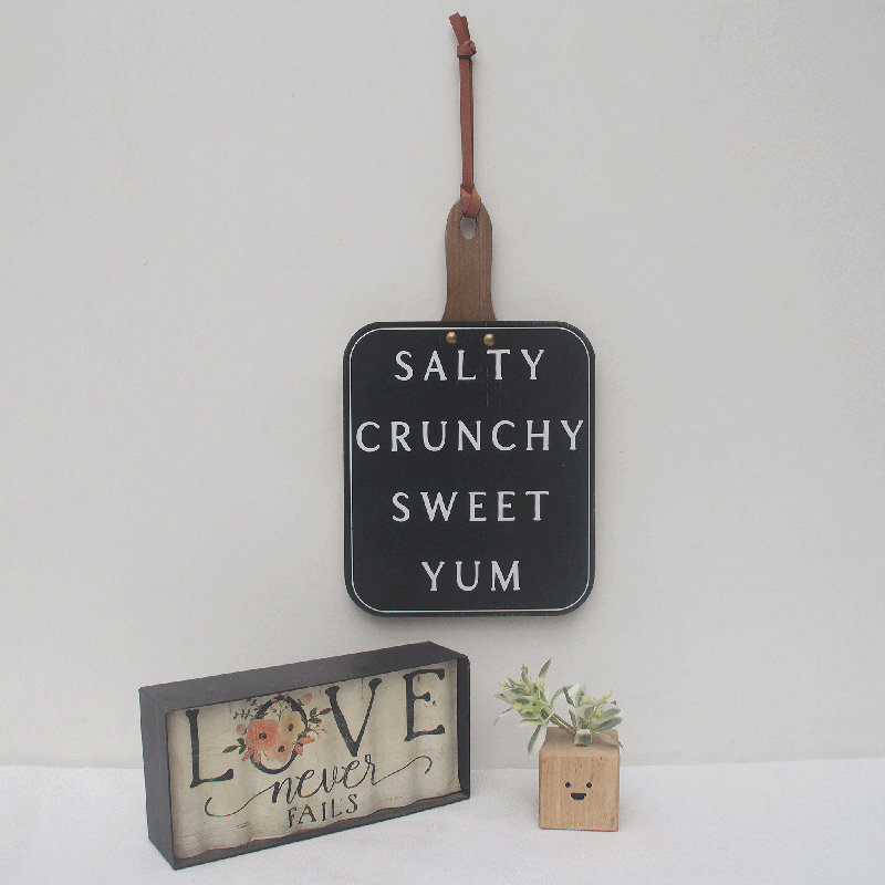 Idellia Box Signs & Plaques