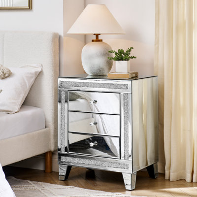Armoire à miroir argentée 3 portes - 54,6 x 40,1 x 68 cm. Élégante et polyvalente pour chambre, salon, dressing. 54,6 x 40,1 x 68 cm. Fonctionnelle et élégante pour couloir.