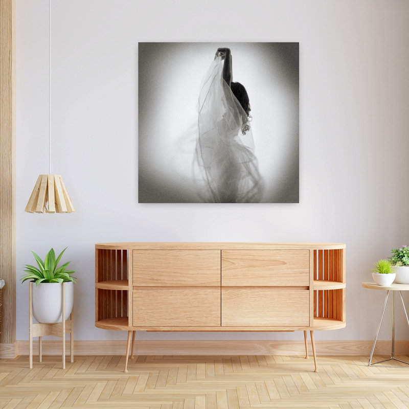 «Graceful Fabric Dance», art délicat éthéré délicat, H 36 po x l 36 po