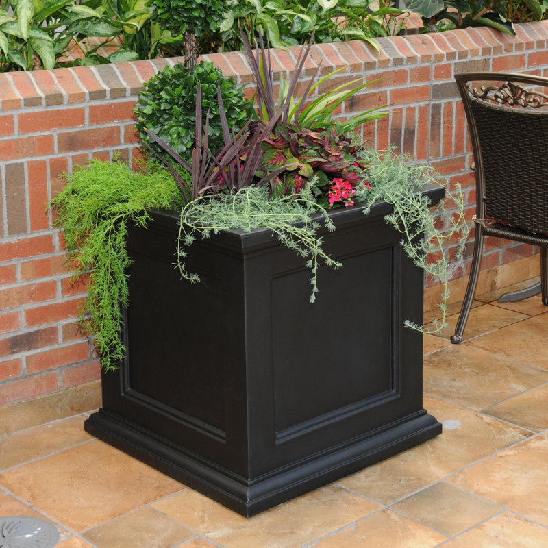 Anastasiya Pot Planter, Black
