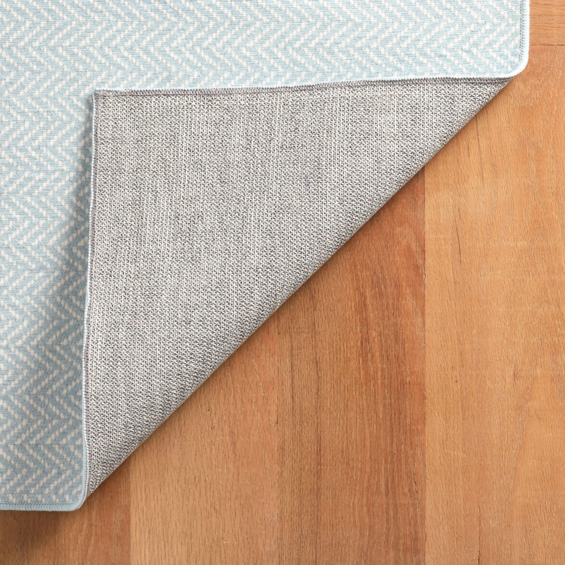 Tapis bleu suédois Herringbone, Rectangle 7 pi 6 po x 9 pi 6 po