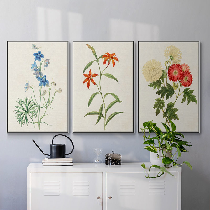 Fleurs des saisons I, reproduction encadrée sur toile 3 pièces, H 40 po x l 90 po x P 2 po, Blanc