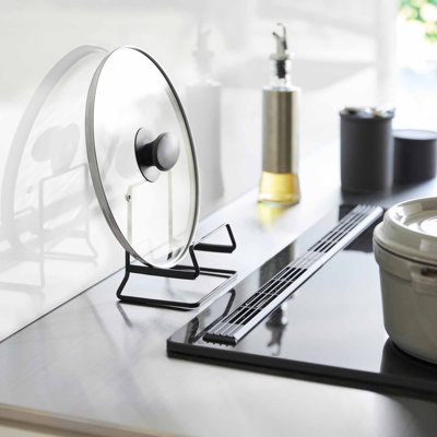 Support de poêle et porte-couvercles Yamazaki Home, gain de place