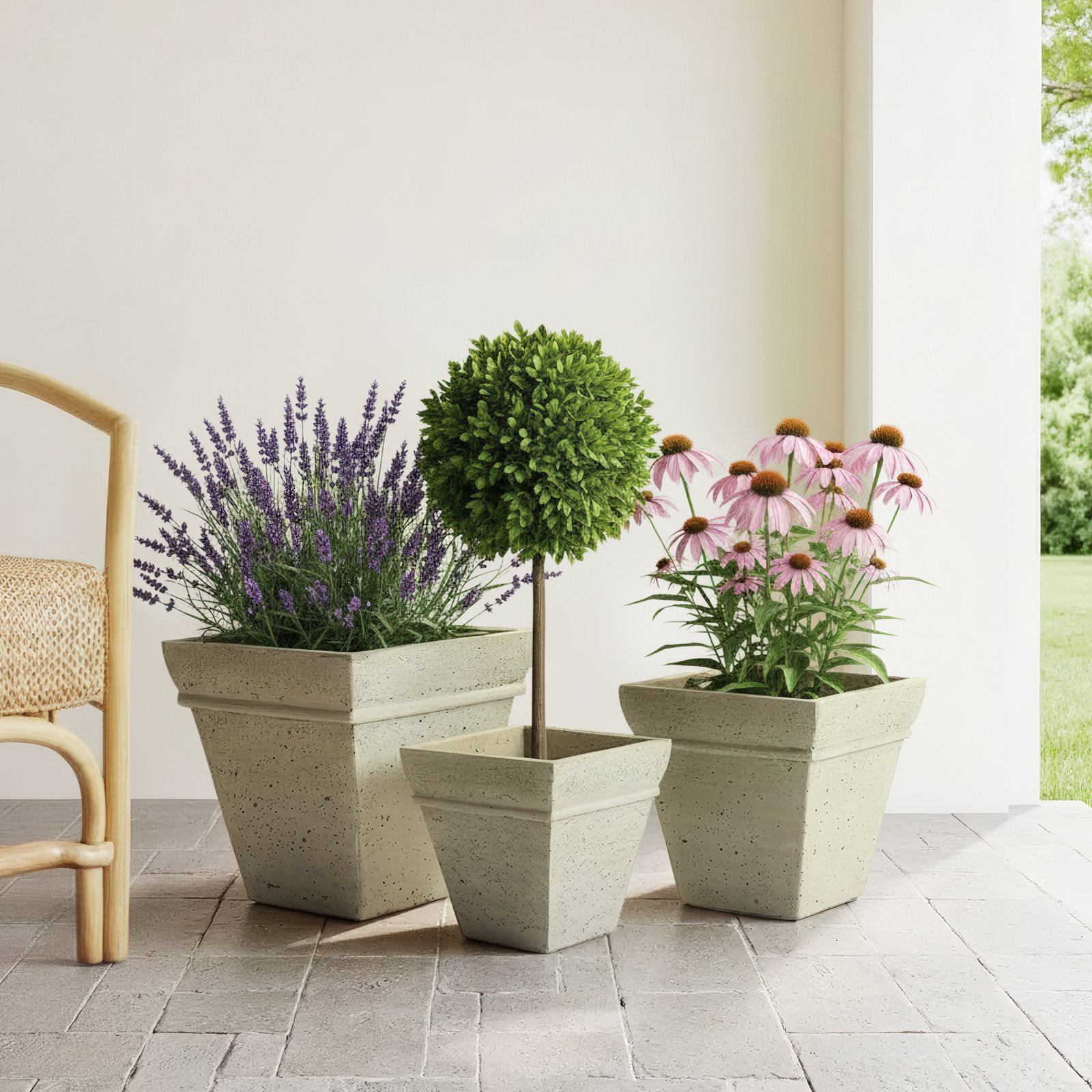 15" Pot Planter, 14.75" H x 14.75" W x 14.75" D
