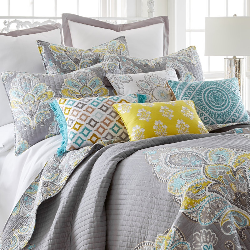 Cressley Quilt Set, Full Quilt + 2 Standard  Shams