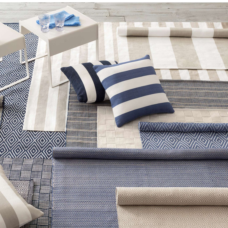 Herringbone Denim/Ivory Handwoven Indoor/Outdoor Rug, Rectangle 6' x 9'