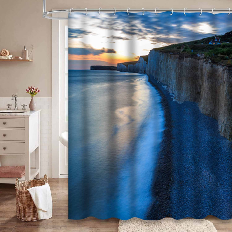 Beachy Head, célèbre phare blanc, Angleterre, magnifiques nuages de craie bleue avec 12 crochets, L 72 po x l 78 po