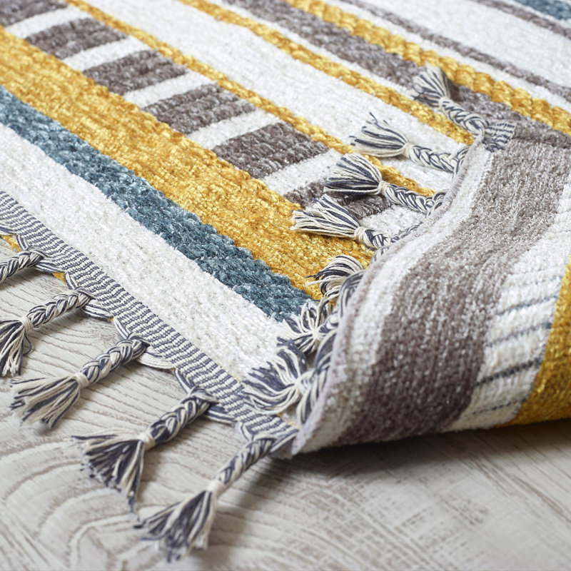 Tapis kilim en coton marocain gris clair / jaune / brun Quesada, Rectangle 2 pi 7 po x 4 pi 11 po