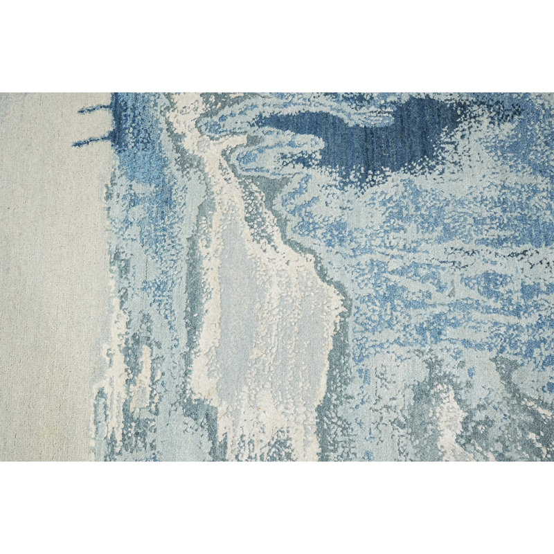 Abstract Area Rug in Silver/Blue/Gray
