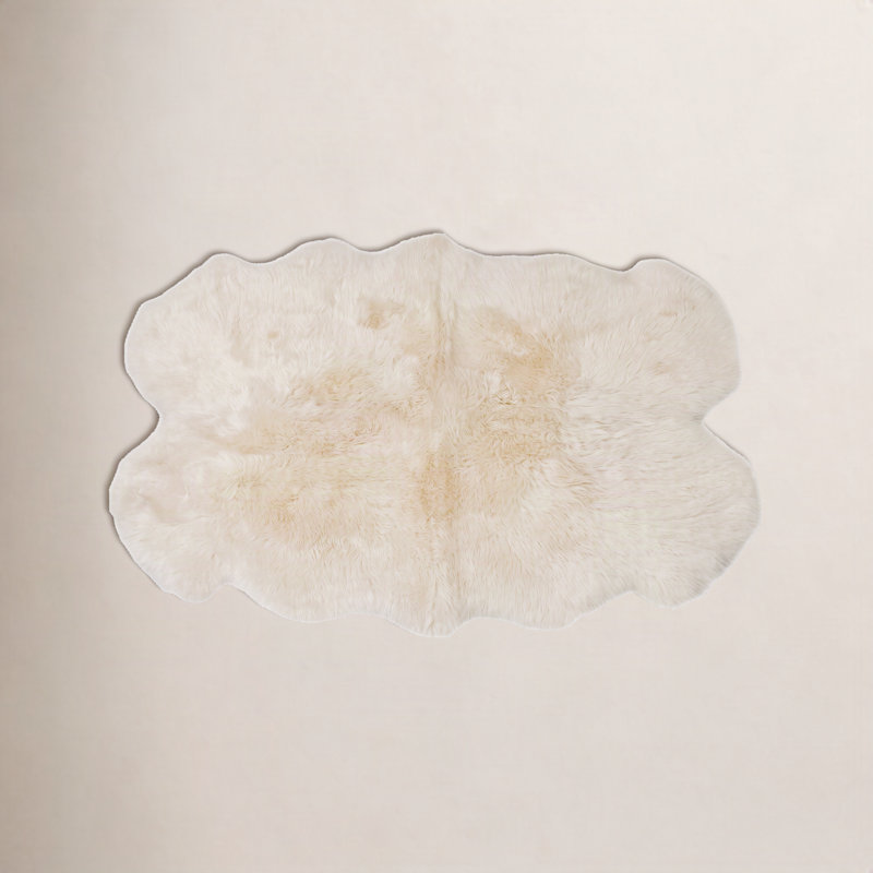 Fris Sheepskin Indoor Rug, Novelty 3'6" x 5'6"