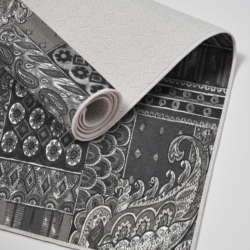 Tapis gris en polyester tissé à la machine Elveria, Tapis de couloir 3 pi 3 po x 6 pi 7 po