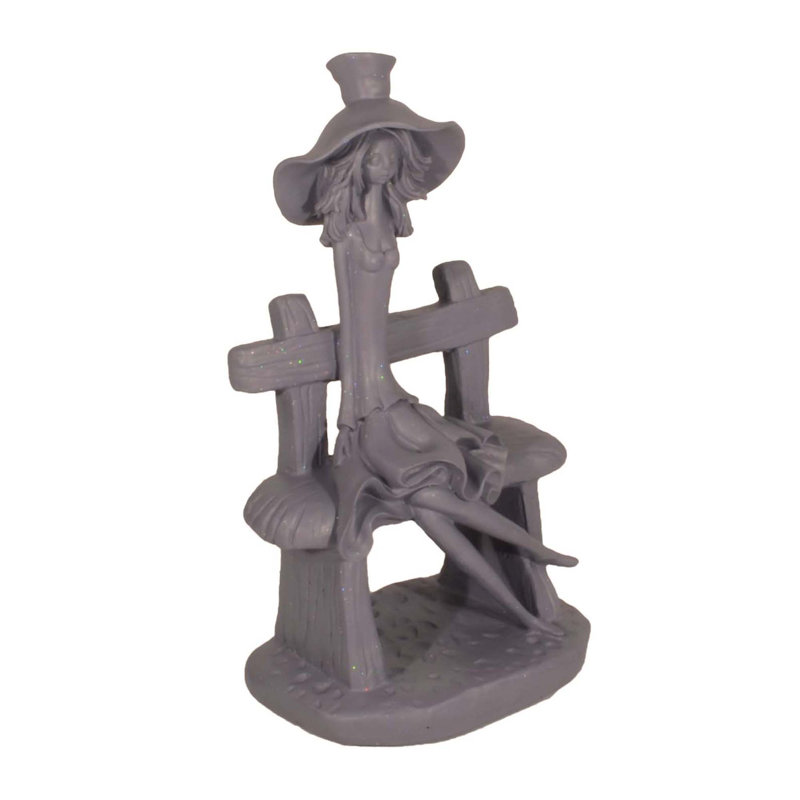 Chinook Weather Resistant Plastic Garden Statue, Grey Shimmer