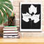 Toile épique «Nature par les feuilles du lac 1 noir» par Piper Rhue, 40 po x 54 po-106172938