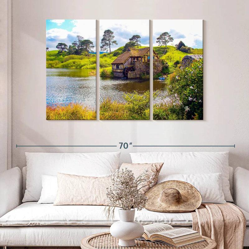 Sebbie Hobbiton, 32" H x 50" W