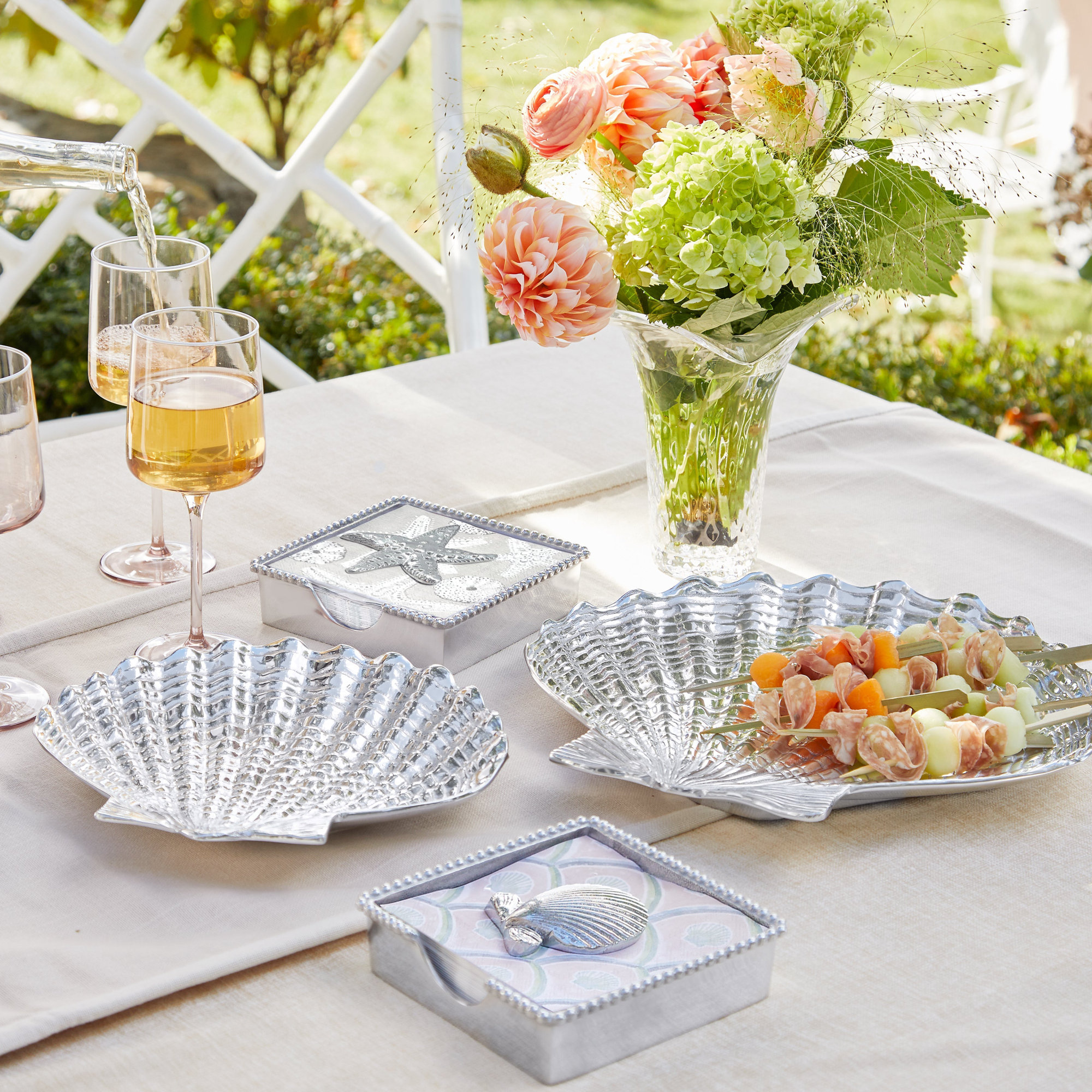 Seaside Aluminum Platter, 9.5" H x 10" W x 0.9" D