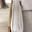 Chaise en bois de frêne de style contemporain