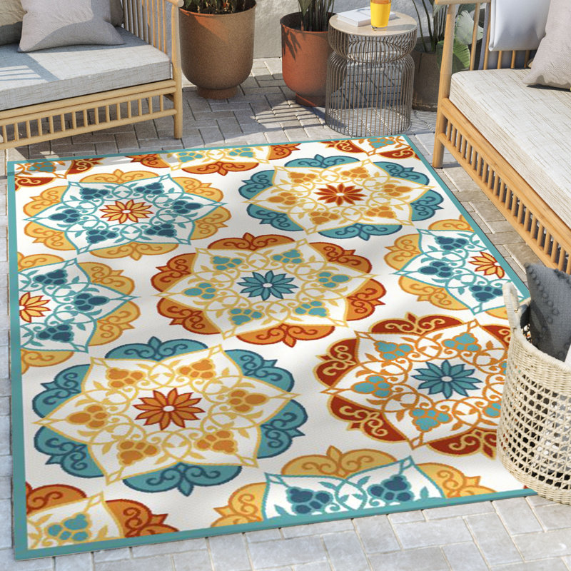 Floral Indoor / Outdoor Area Rug, Rectangle 120 x 160cm