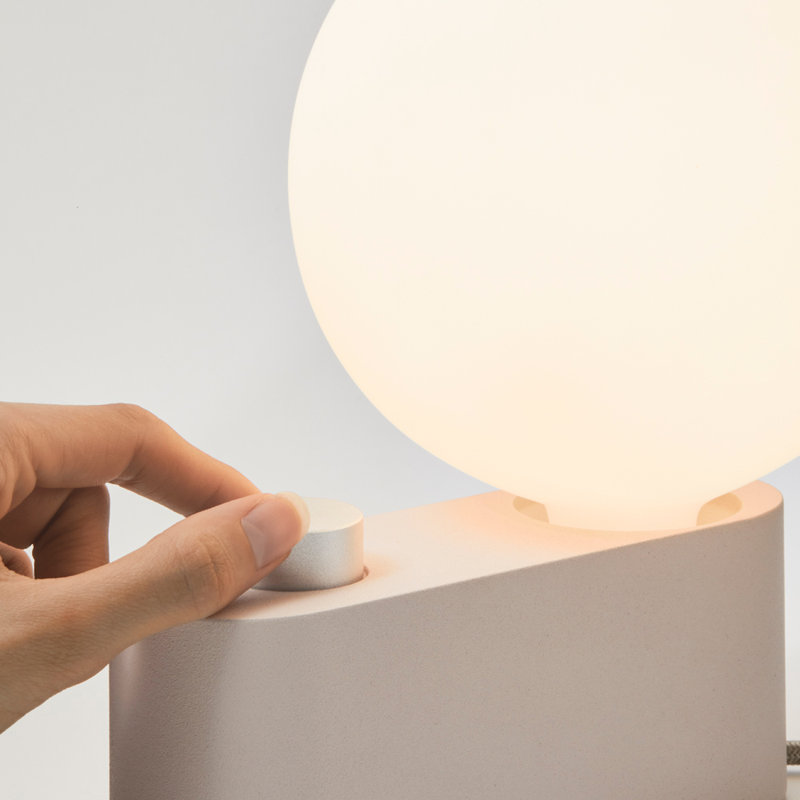 Lampe sphérique 8,6 po Sphere IV, Fleur rose