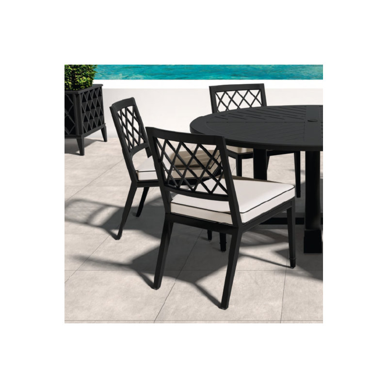 Ocean Club Metal Planter, Matte Black
