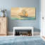 Voilier nautique et de plage sur une mer calme avec rivage lointain-922625286