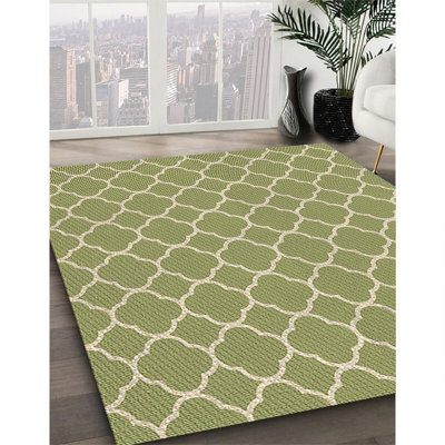Tapis brun tissé à la machine