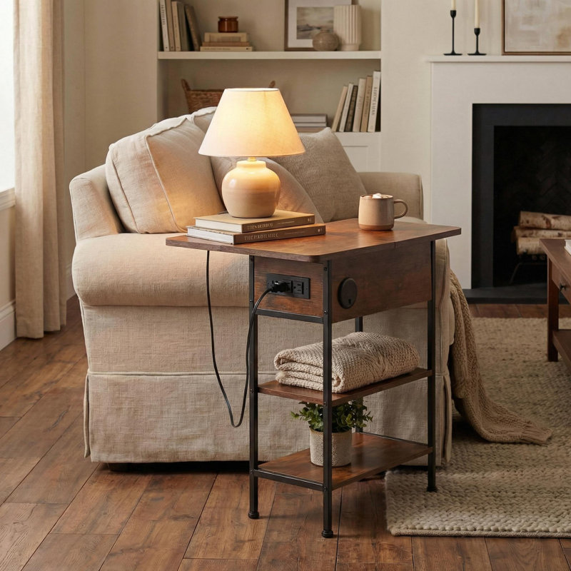 Table de chevet moderne avec tablette de rangement, structure en métal robuste d'une hauteur de 24 po, finition espresso, design compact pour le salon, la chambre à coucher ou le bureau. Brun