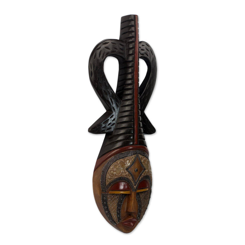 Grand masque en bois africain
