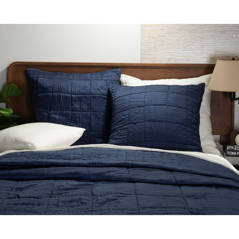 Maddy Quilt Set, King Quilt + 2 Shams