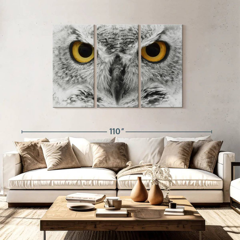 Hibou Brampt regardant fixement, H 48 po x l 74 po